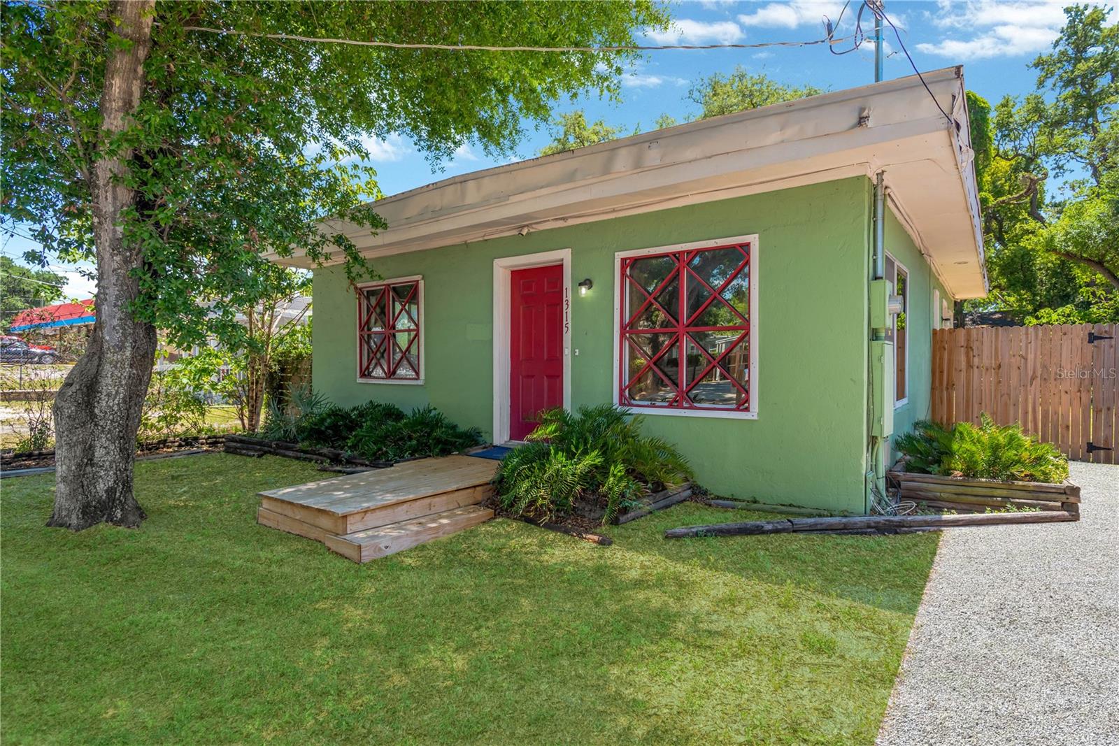 1315 E OSBORNE AVE, TAMPA, FL, 33603