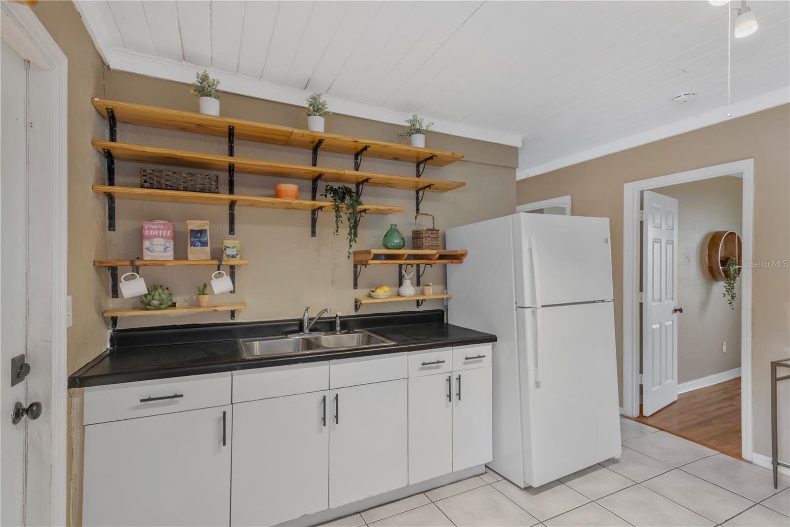 1315 E OSBORNE AVE, TAMPA, FL, 33603