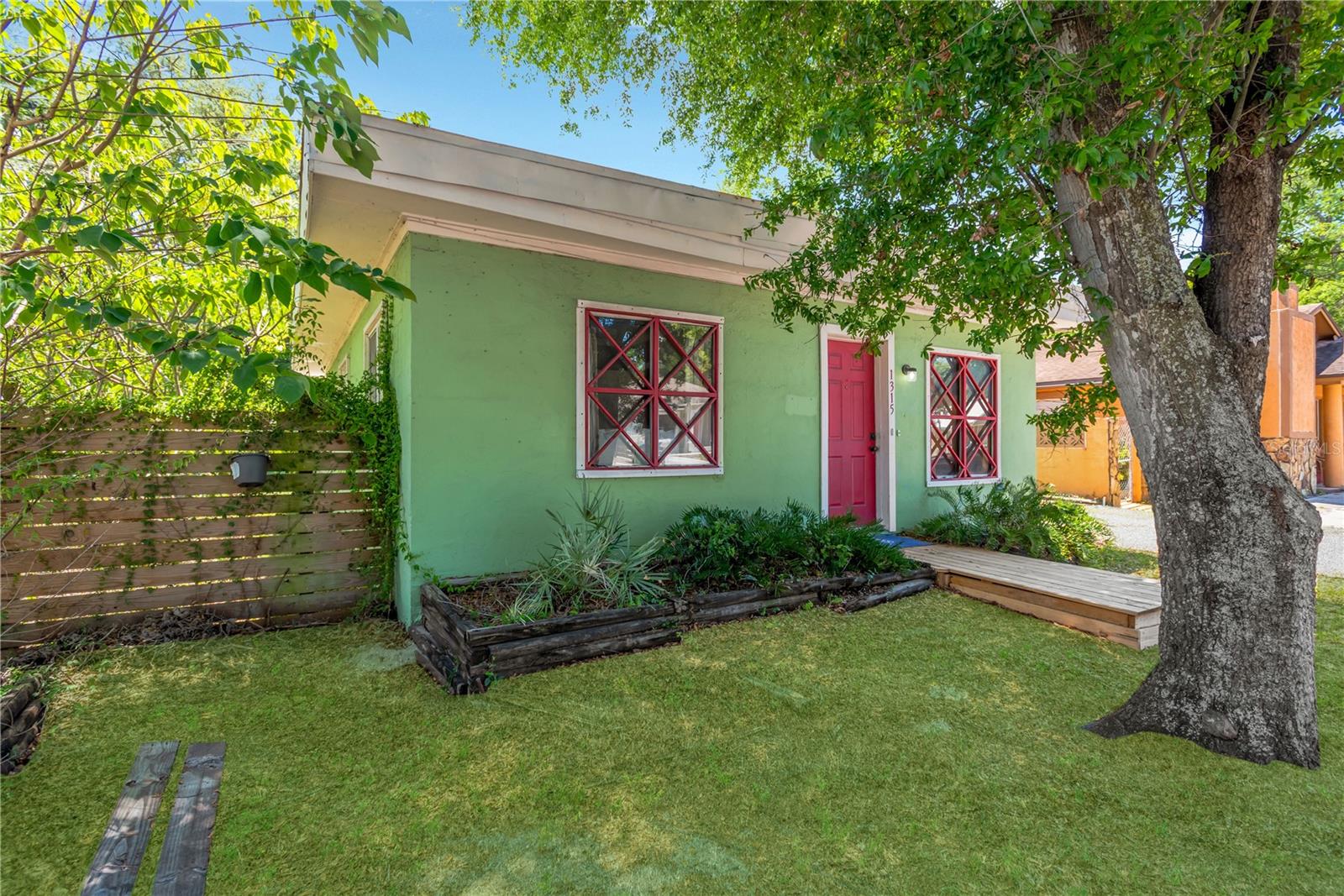 1315 E OSBORNE AVE, TAMPA, FL, 33603