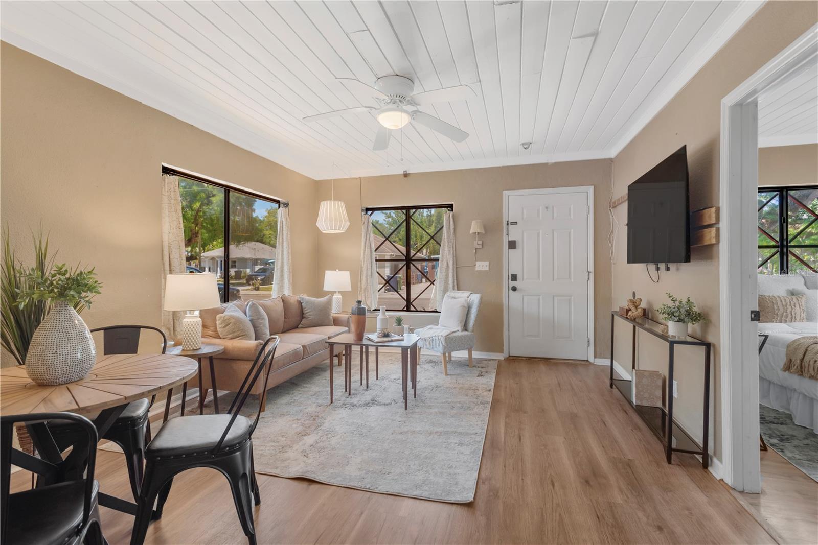 1315 E OSBORNE AVE, TAMPA, FL, 33603