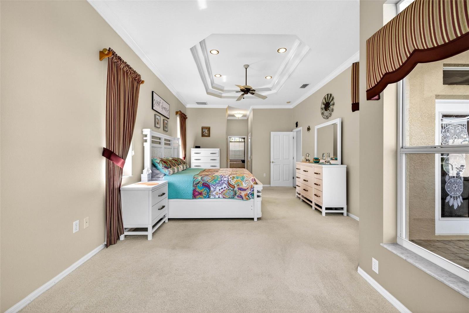 10211 RIDGE TOP LOOP, WEEKI WACHEE, FL, 34613