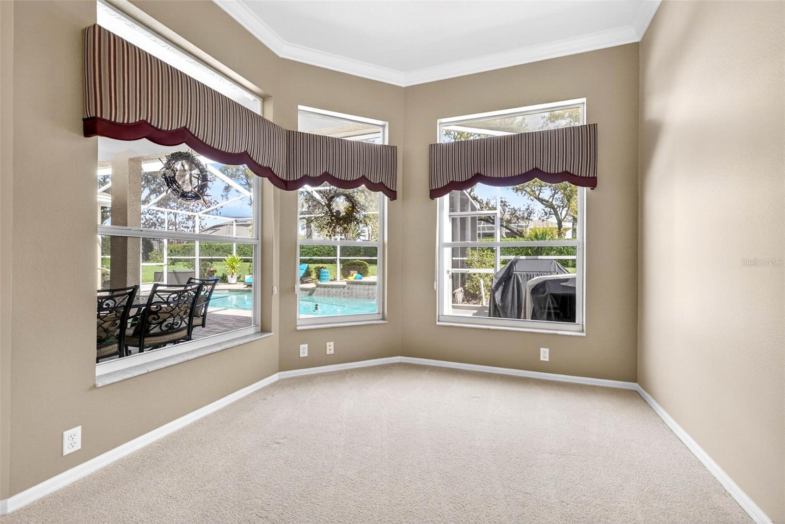 10211 RIDGE TOP LOOP, WEEKI WACHEE, FL, 34613