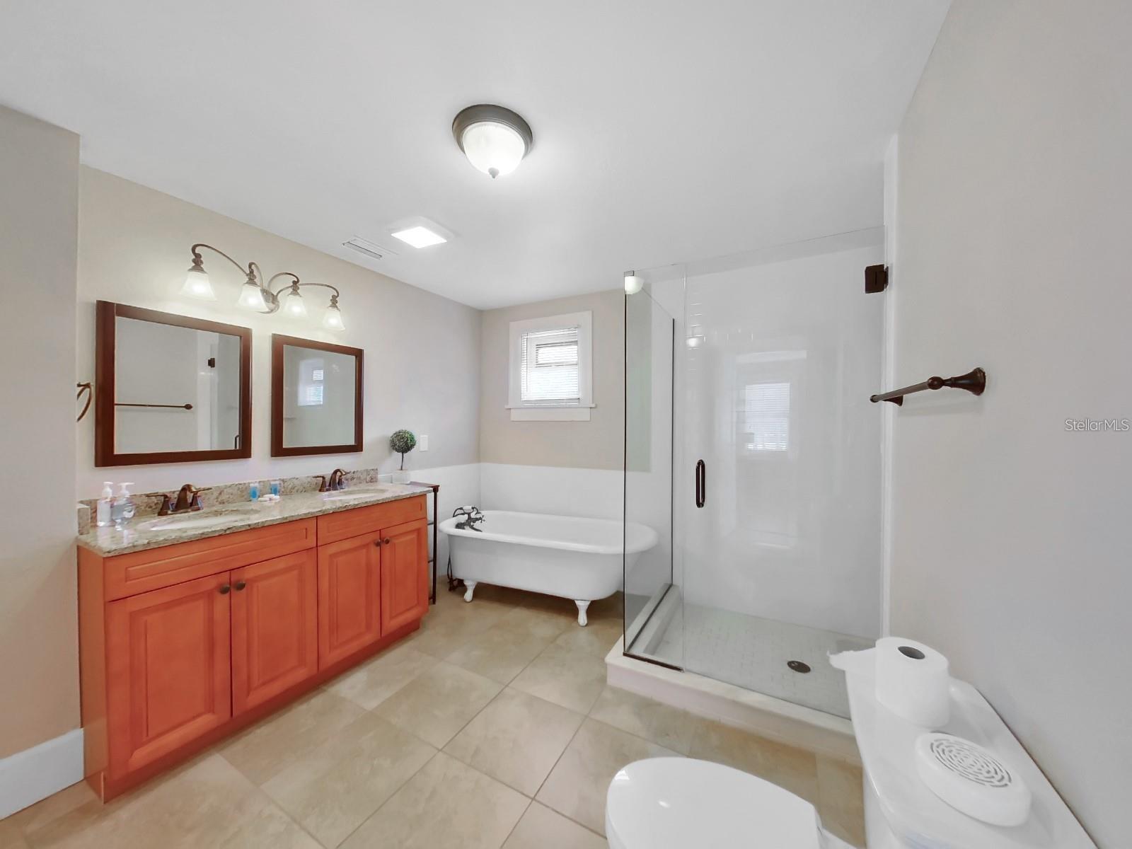 614 8TH ST N, ST PETERSBURG, FL, 33701