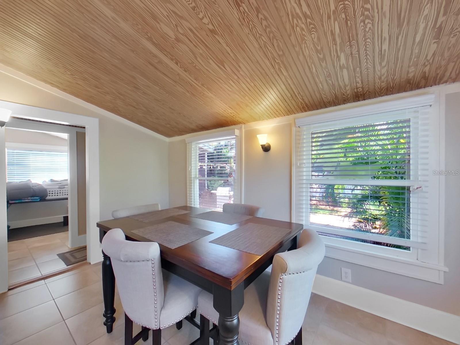 614 8TH ST N, ST PETERSBURG, FL, 33701