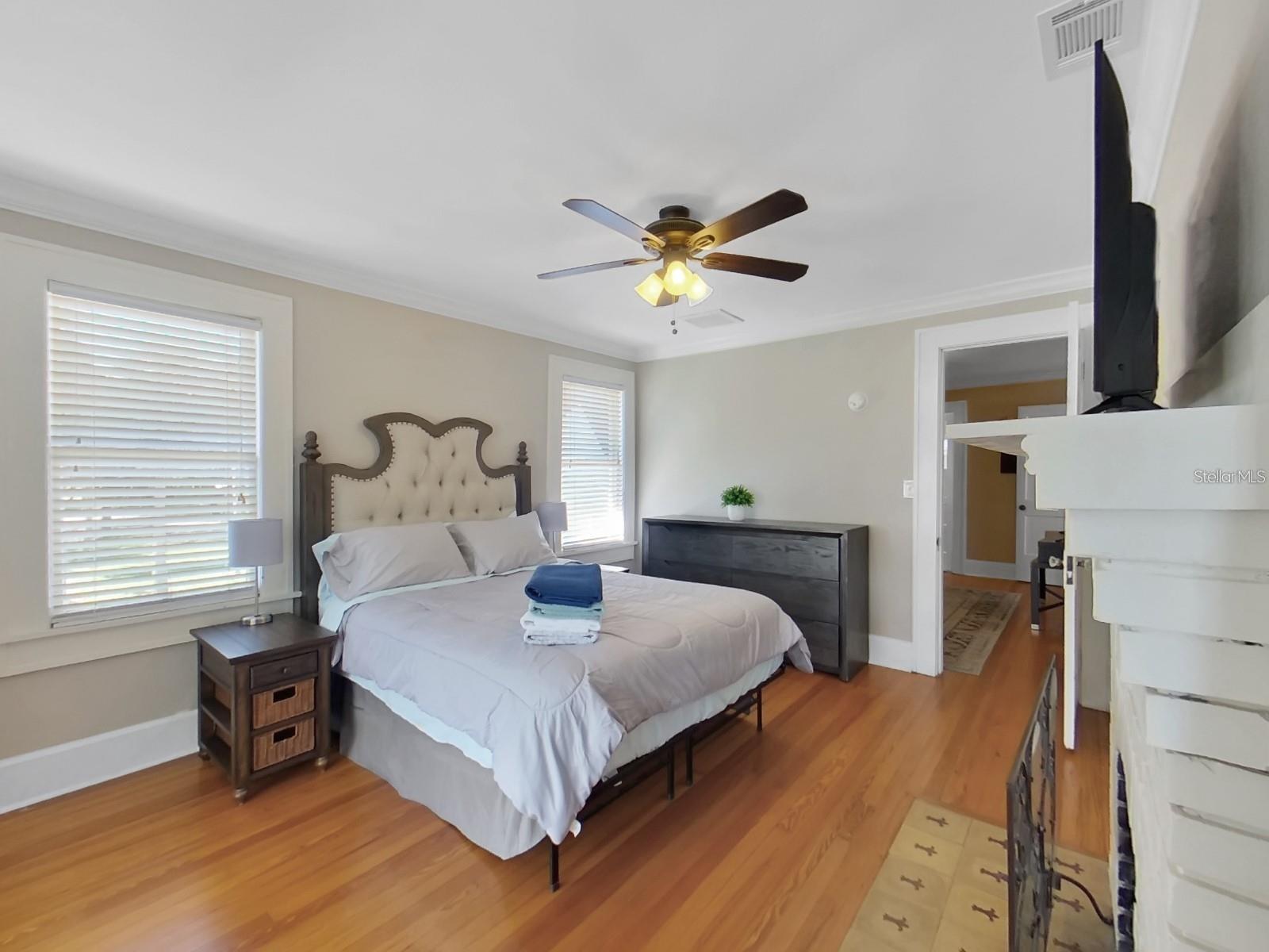 614 8TH ST N, ST PETERSBURG, FL, 33701