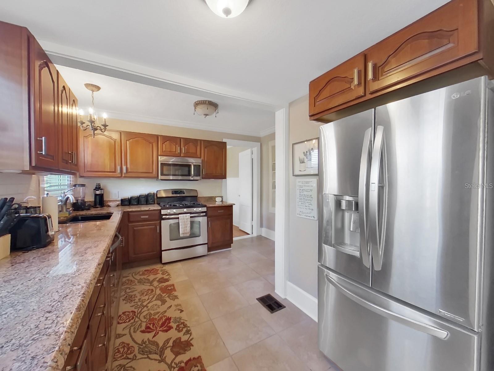 614 8TH ST N, ST PETERSBURG, FL, 33701