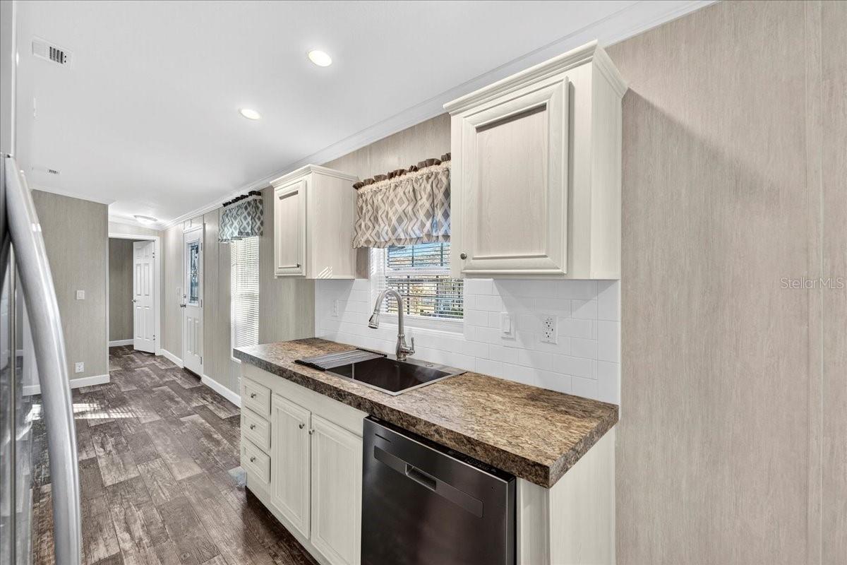 9404 LORAS ST, NEW PORT RICHEY, FL, 34654