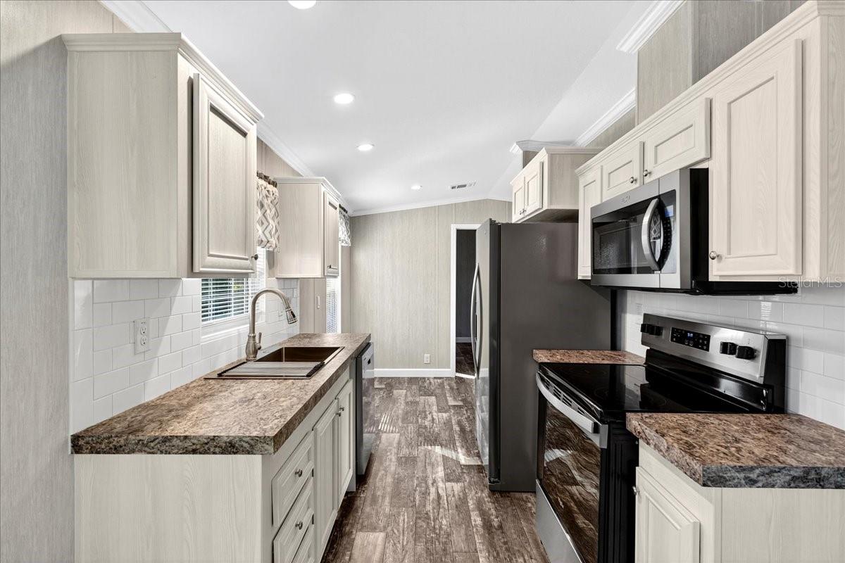 9404 LORAS ST, NEW PORT RICHEY, FL, 34654