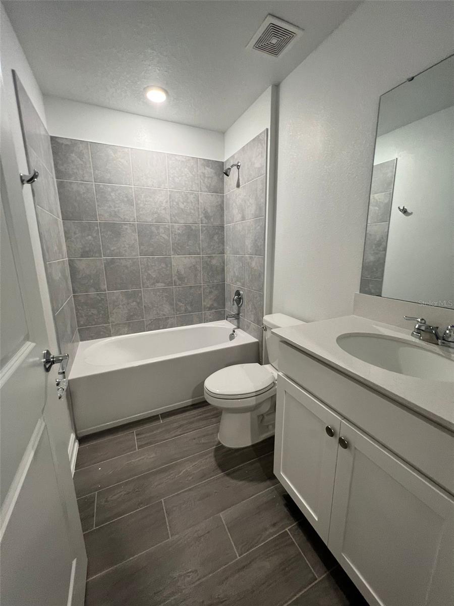 34000 SKY BLOSSOM CIR, LEESBURG, FL, 34788