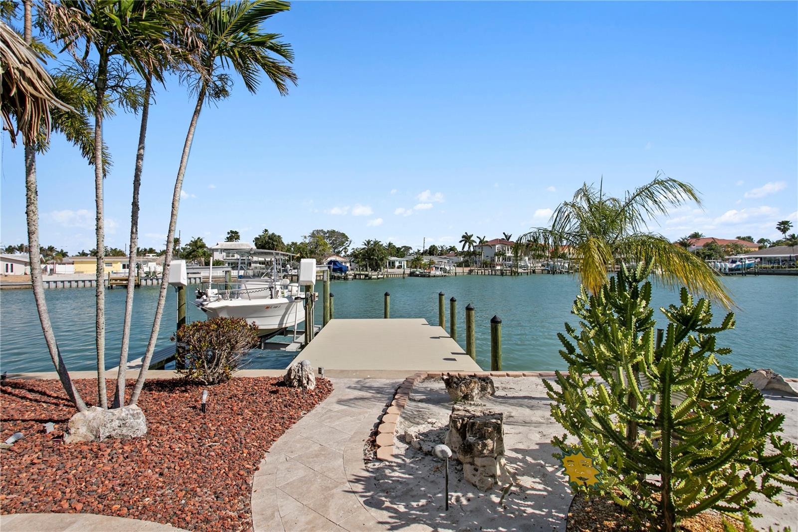 351 S JULIA CIR, ST PETE BEACH, FL, 33706