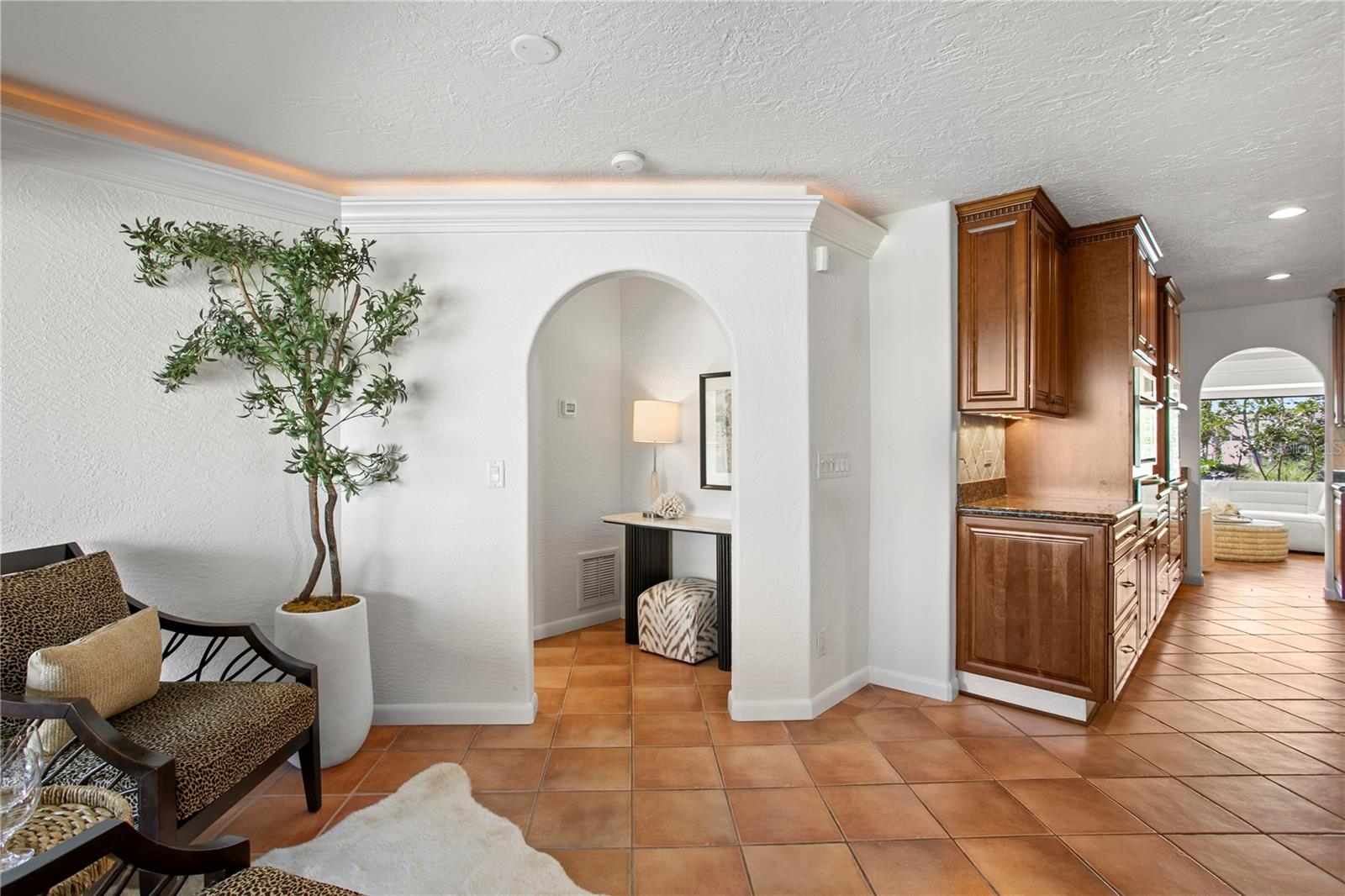 351 S JULIA CIR, ST PETE BEACH, FL, 33706