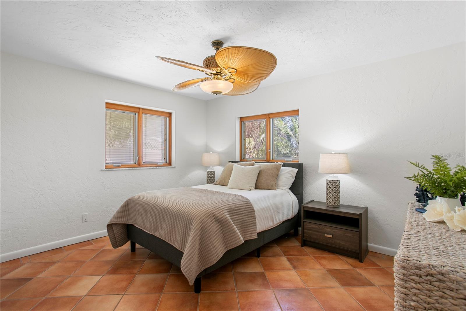 351 S JULIA CIR, ST PETE BEACH, FL, 33706