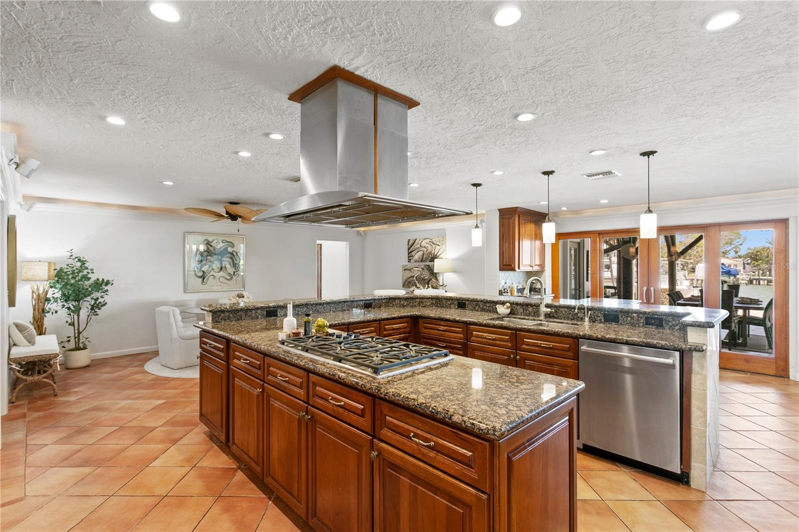 351 S JULIA CIR, ST PETE BEACH, FL, 33706