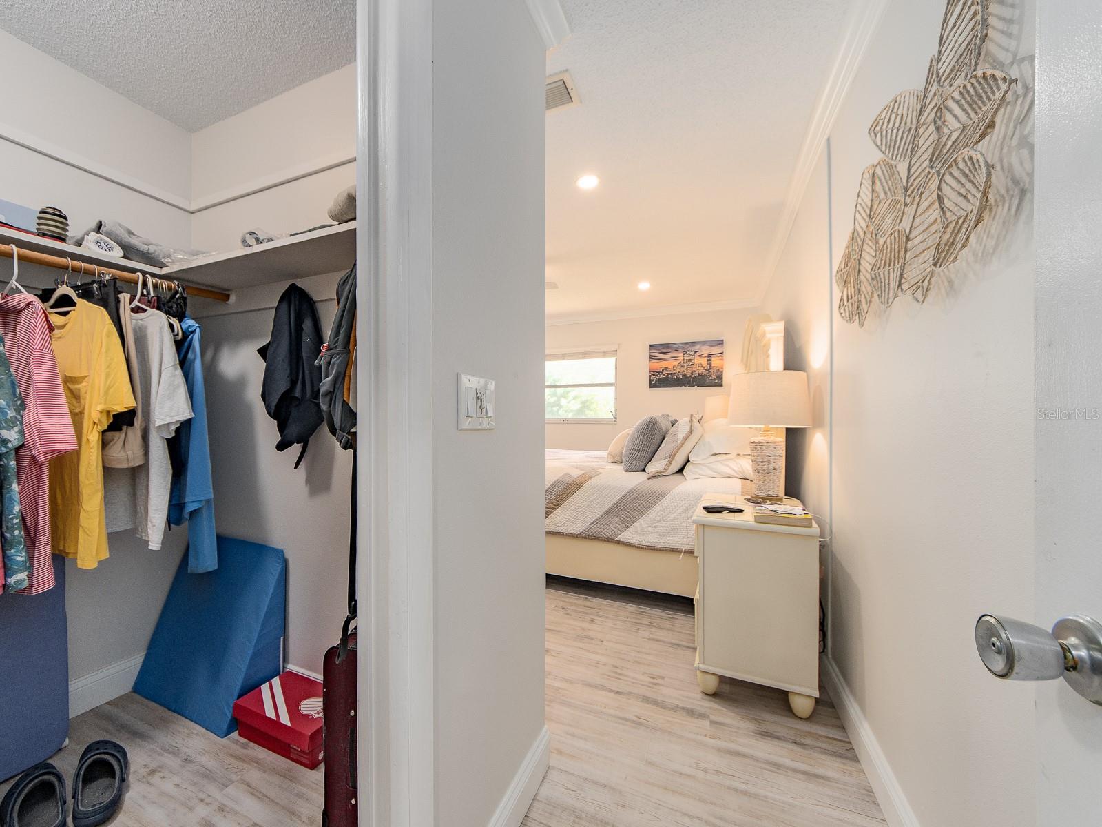 9234 141ST ST, SEMINOLE, FL, 33776