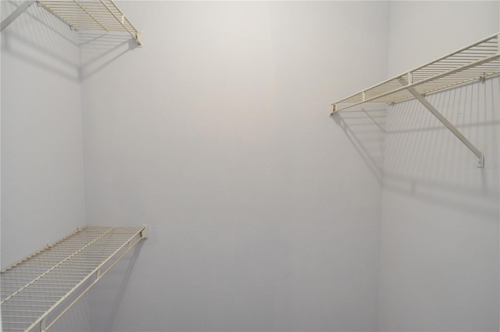 8635 MALLARD RESERVE DR #201, TAMPA, FL, 33614