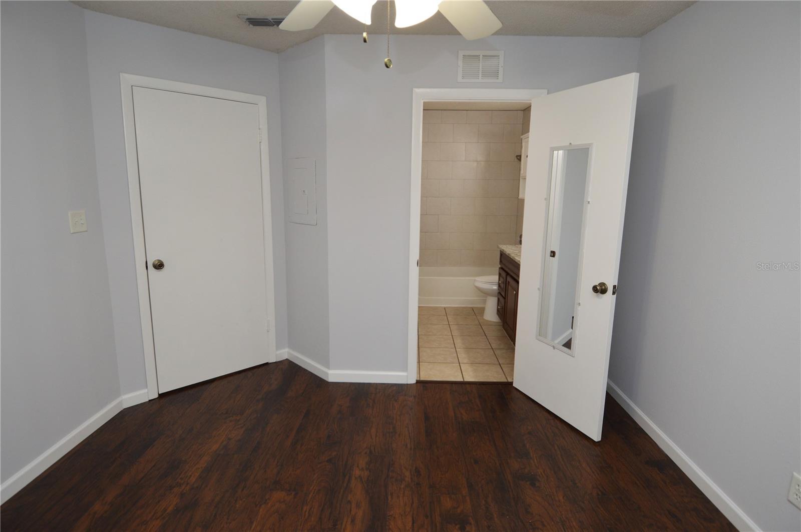 8635 MALLARD RESERVE DR #201, TAMPA, FL, 33614