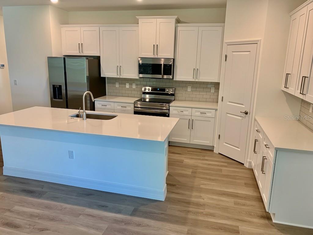 21475 SEATON AVE, PORT CHARLOTTE, FL, 33954