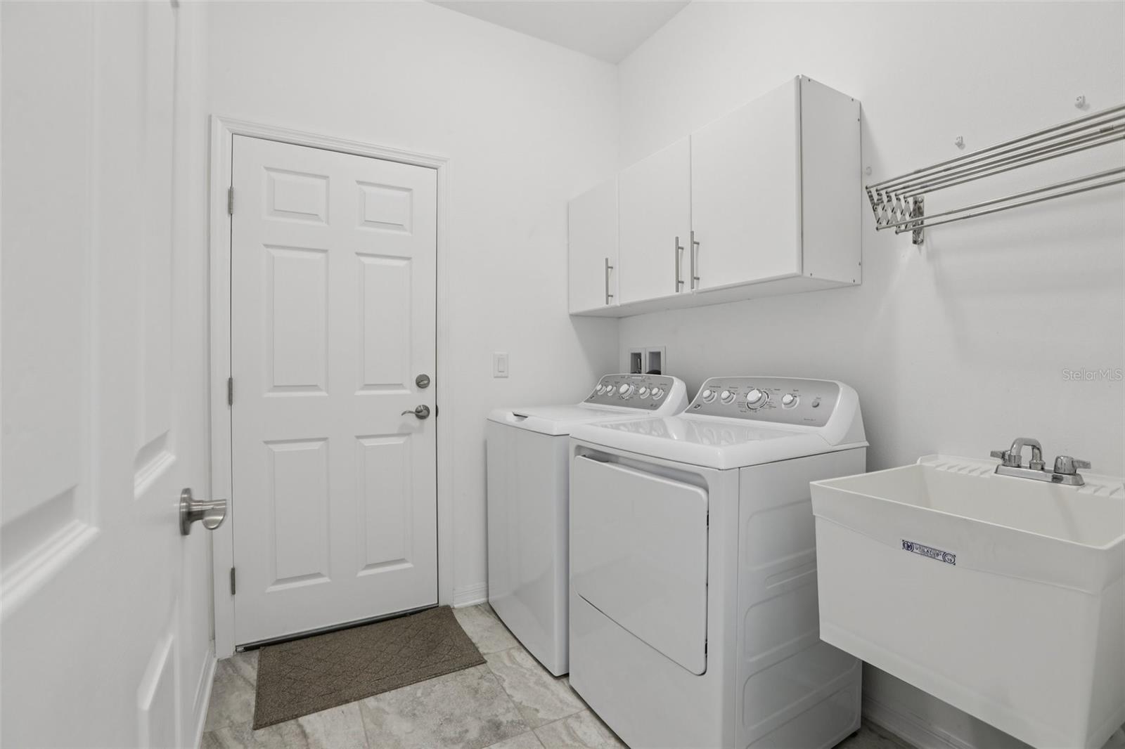 7114 GULF CYPRESS AVE, LAND O LAKES, FL, 34637