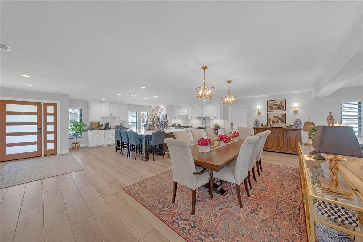 6870 13TH AVE N, ST PETERSBURG, FL, 33710