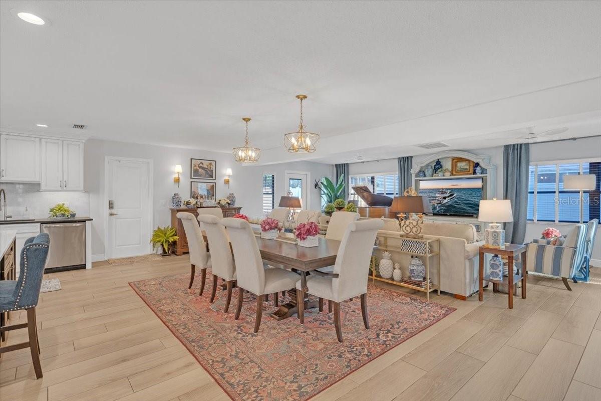 6870 13TH AVE N, ST PETERSBURG, FL, 33710