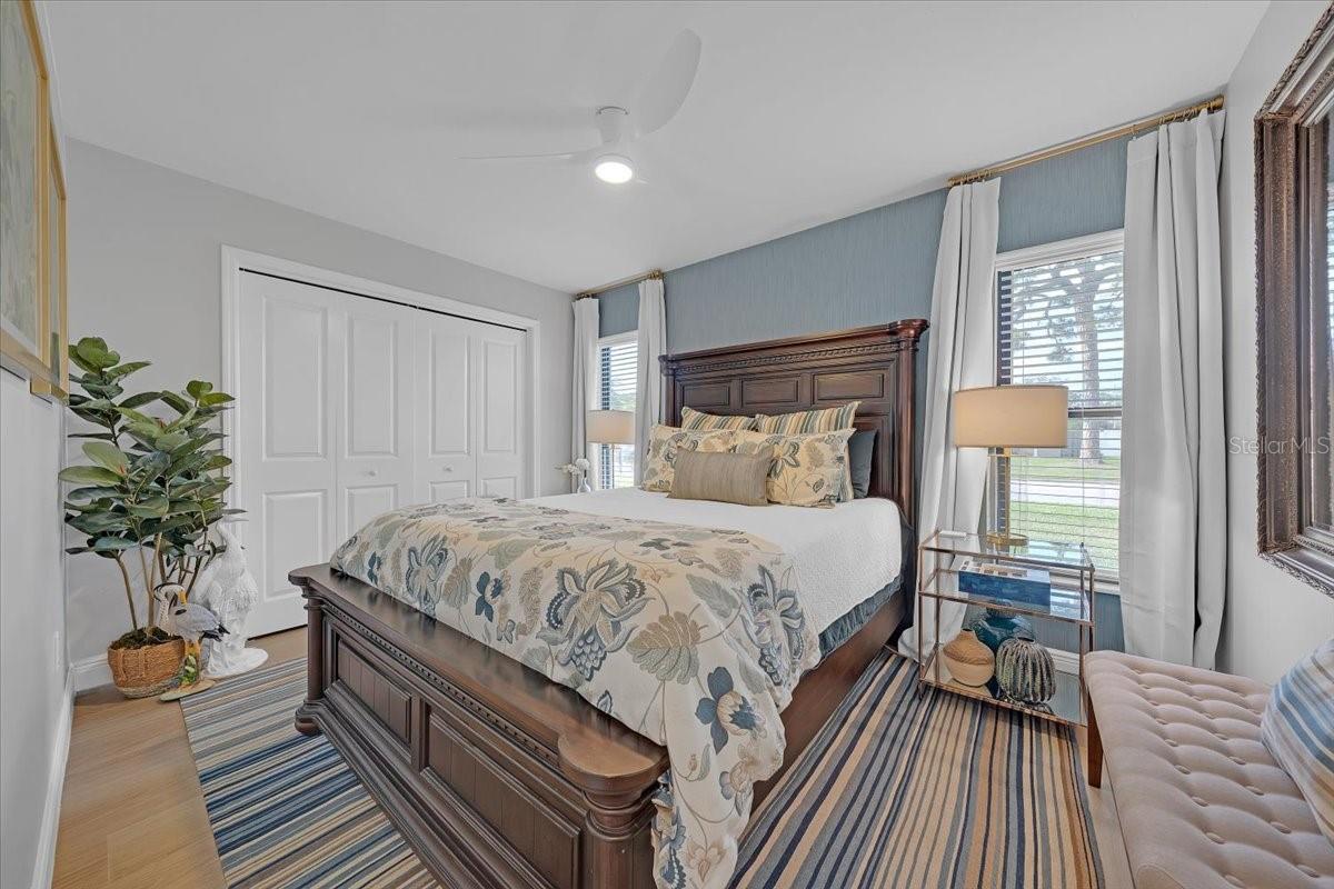 6870 13TH AVE N, ST PETERSBURG, FL, 33710