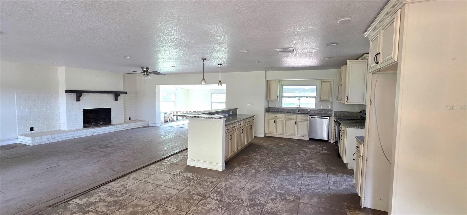 3621 SMITH RYALS RD, PLANT CITY, FL, 33567
