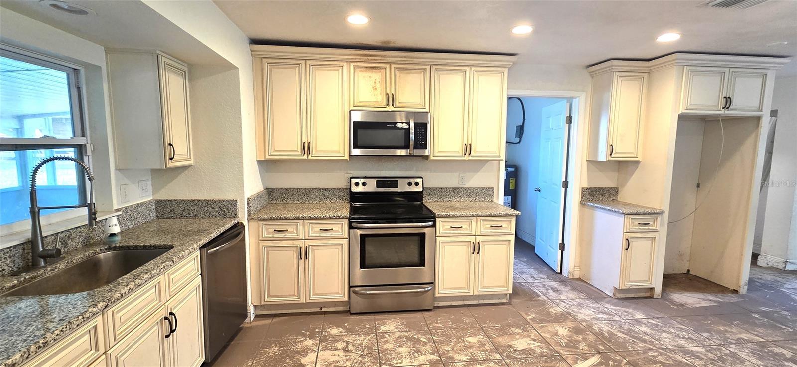3621 SMITH RYALS RD, PLANT CITY, FL, 33567