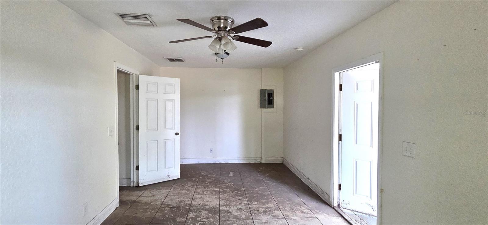 3621 SMITH RYALS RD, PLANT CITY, FL, 33567