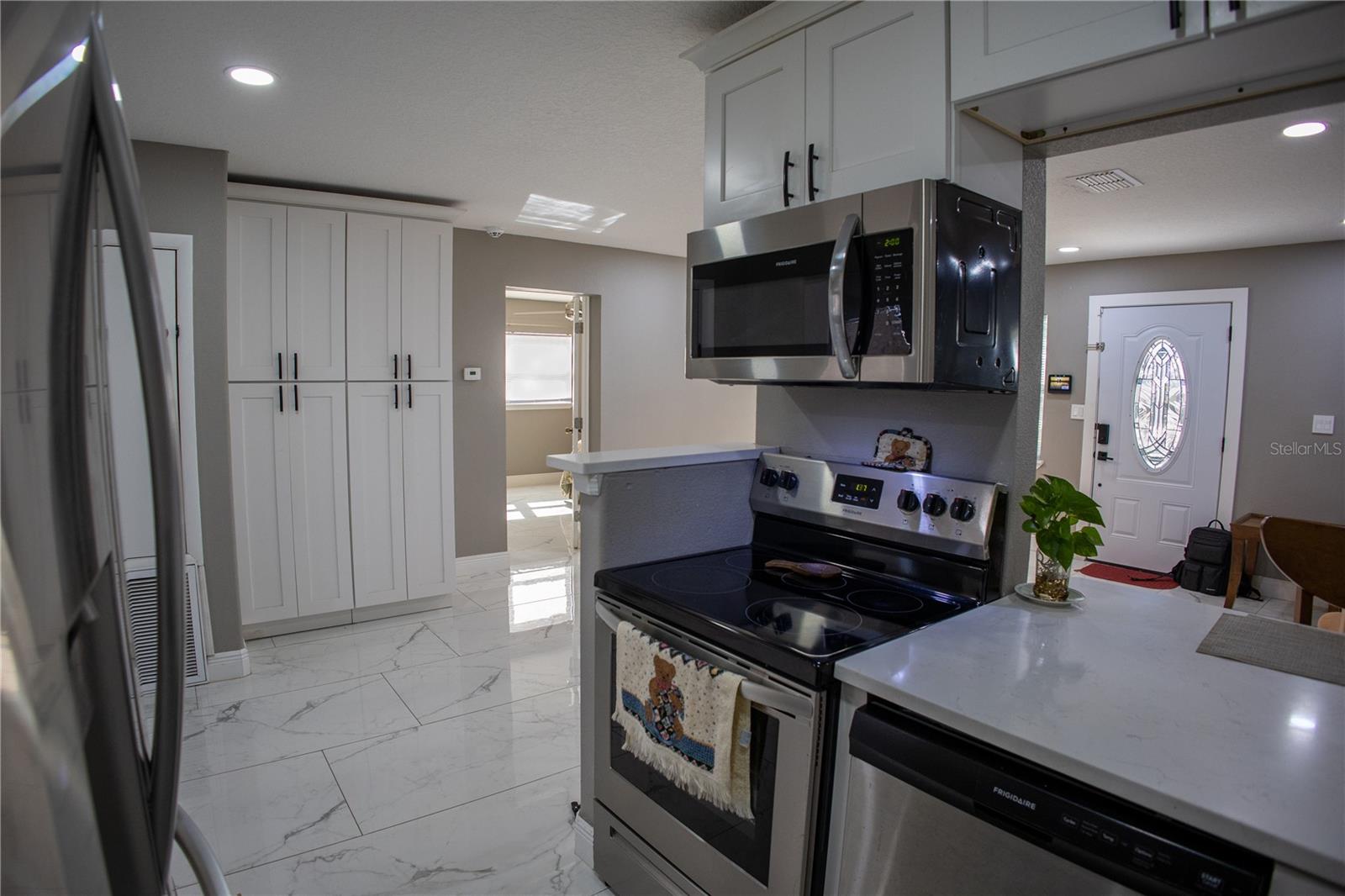 1741 S HAWTHORNE AVE, APOPKA, FL, 32703