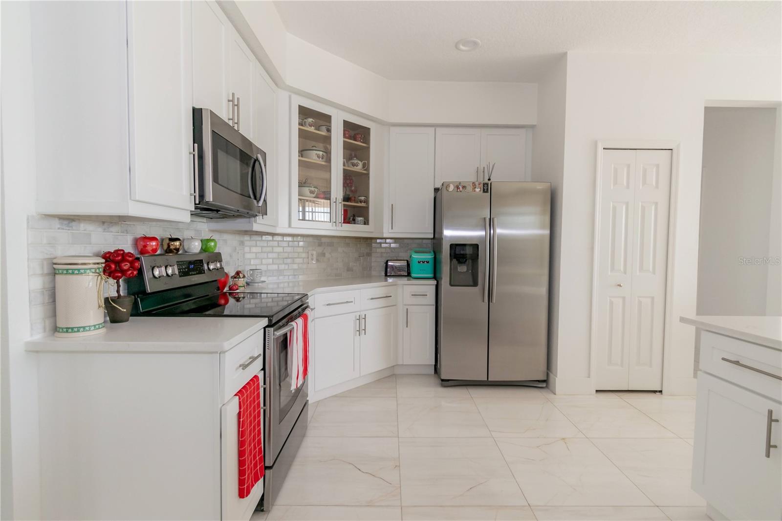 6609 LAKE PEMBROKE PL, ORLANDO, FL, 32829