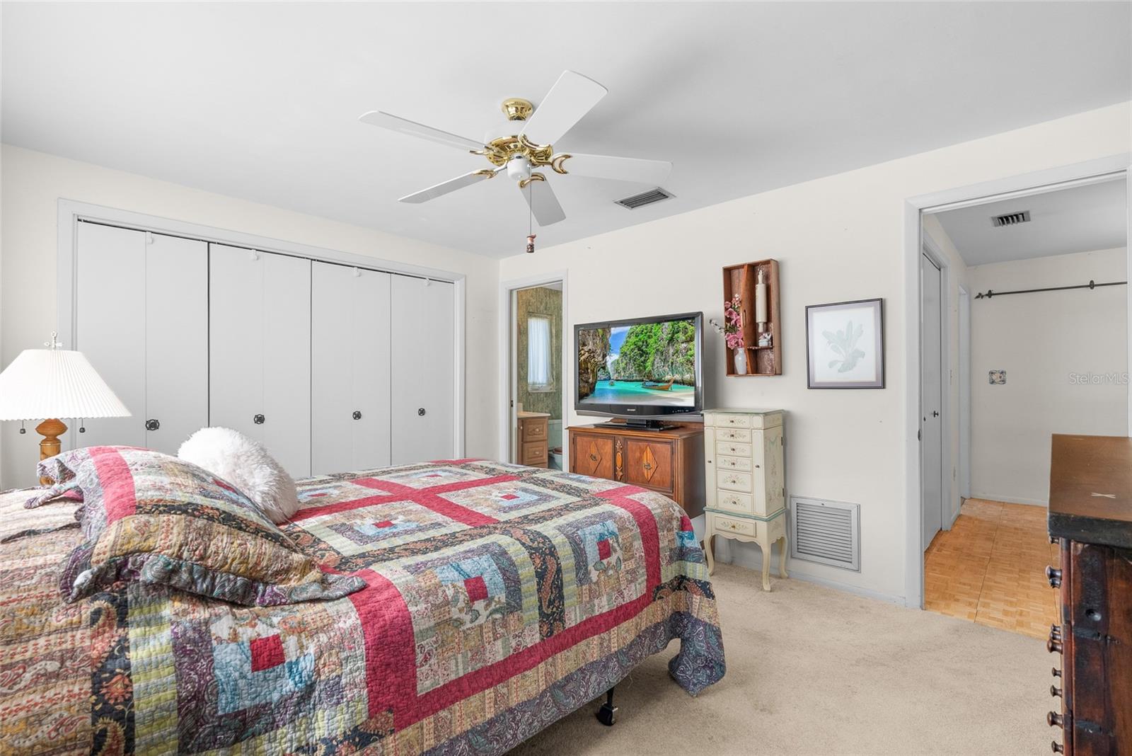 962 CORVETTE DR, LARGO, FL, 33771