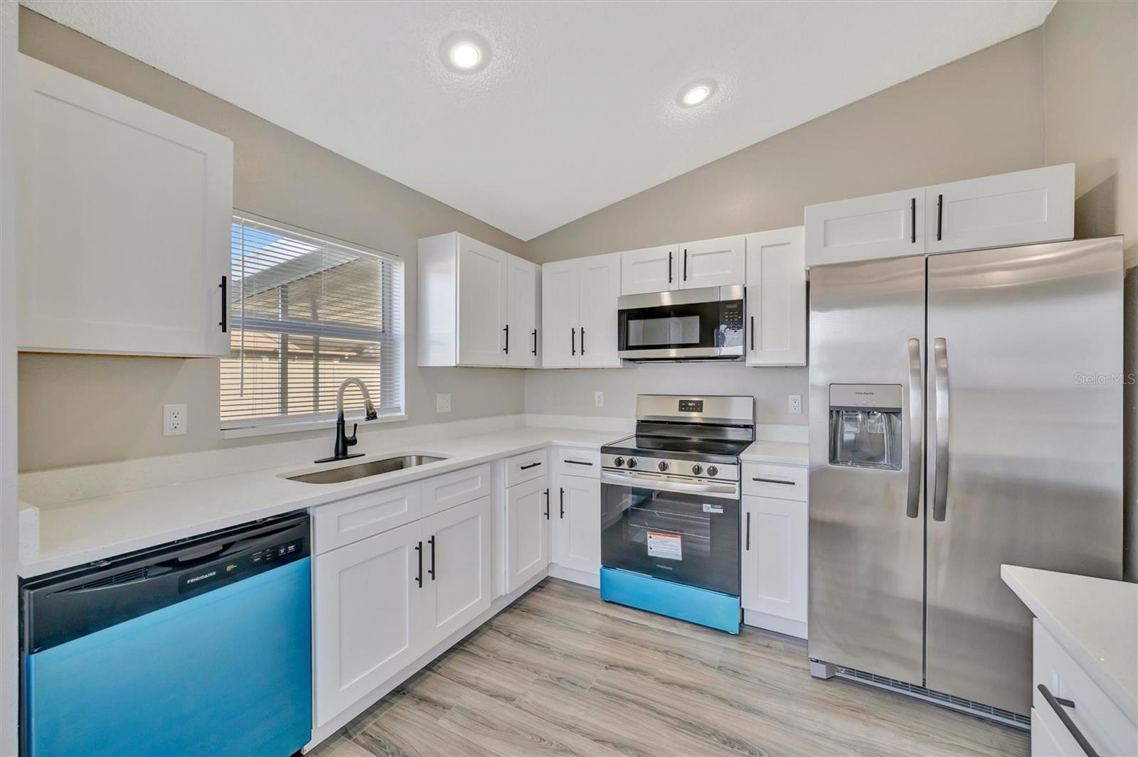 9022 SHELDON CHASE DR, TAMPA, FL, 33635