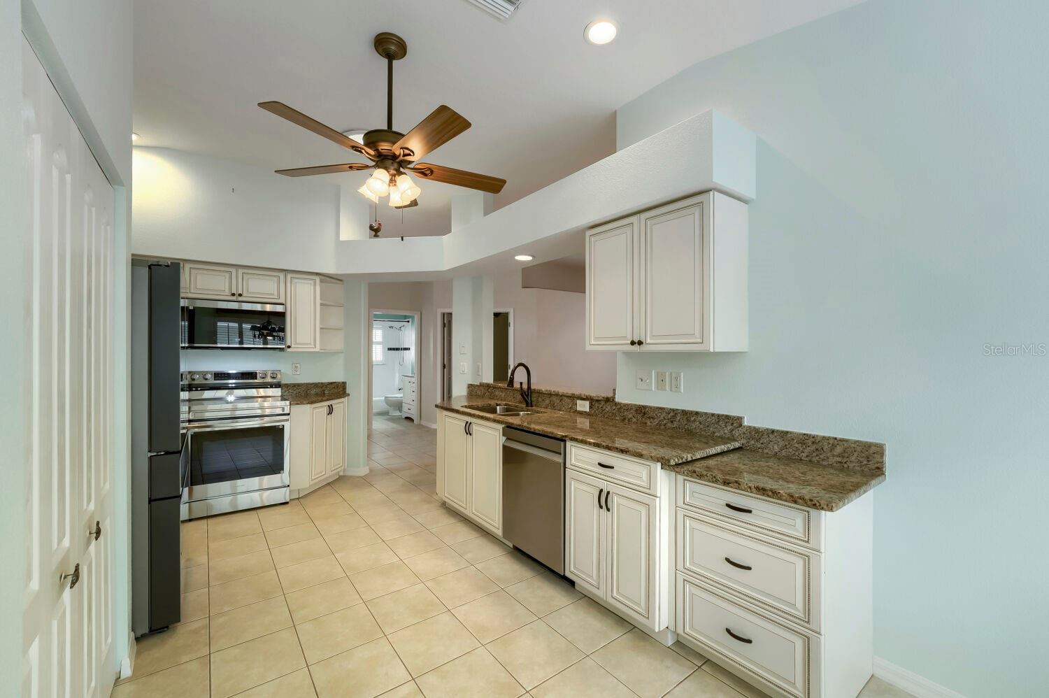 11337 CLEAR OAK CIR, NEW PORT RICHEY, FL, 34654