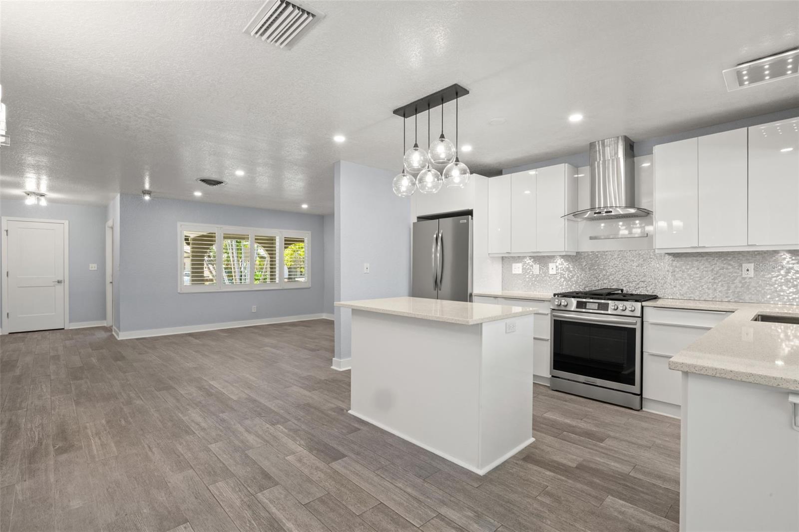 4276 14TH LN NE, ST PETERSBURG, FL, 33703