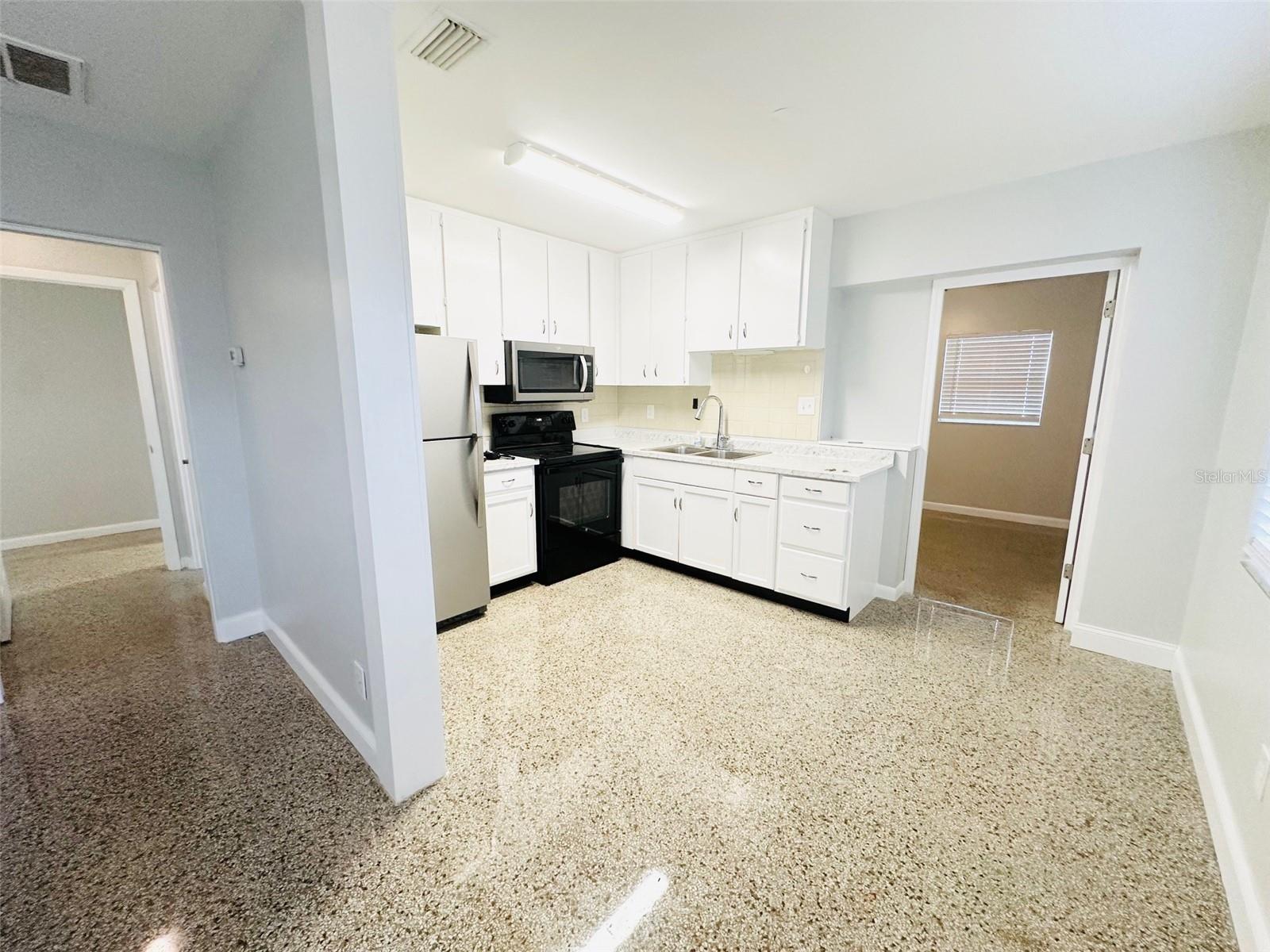 3718 138TH AVE #2, LARGO, FL, 33771