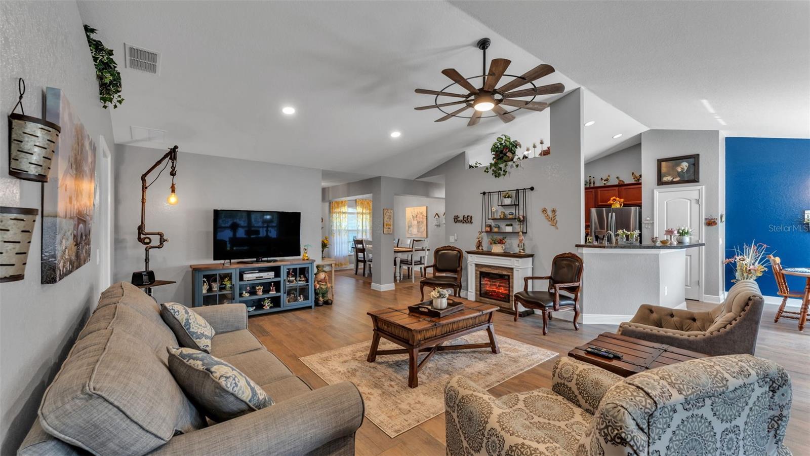 353 MANDOLIN LN, WINTER HAVEN, FL, 33884