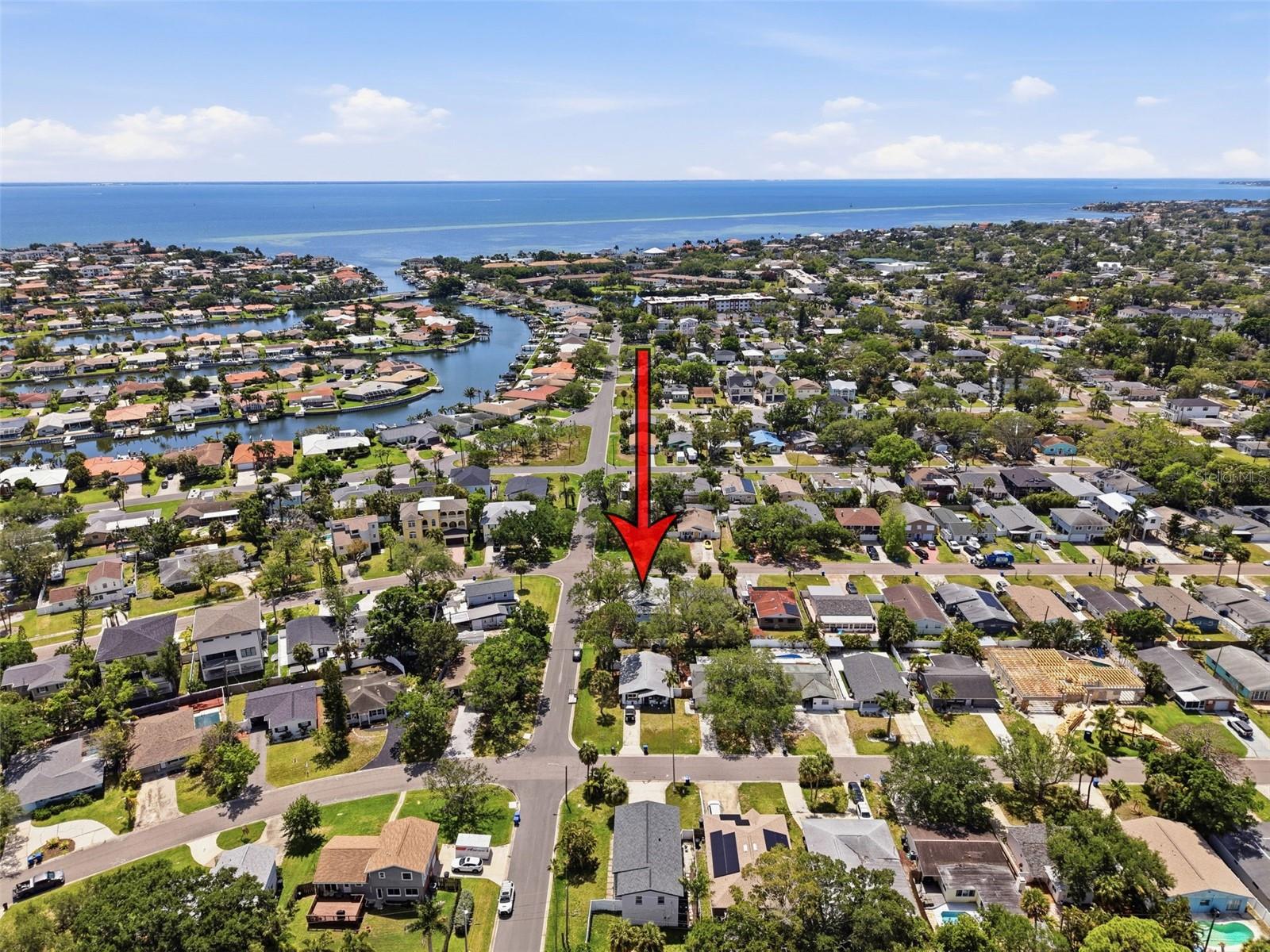 1899 SHORE ACRES BLVD NE, ST PETERSBURG, FL, 33703