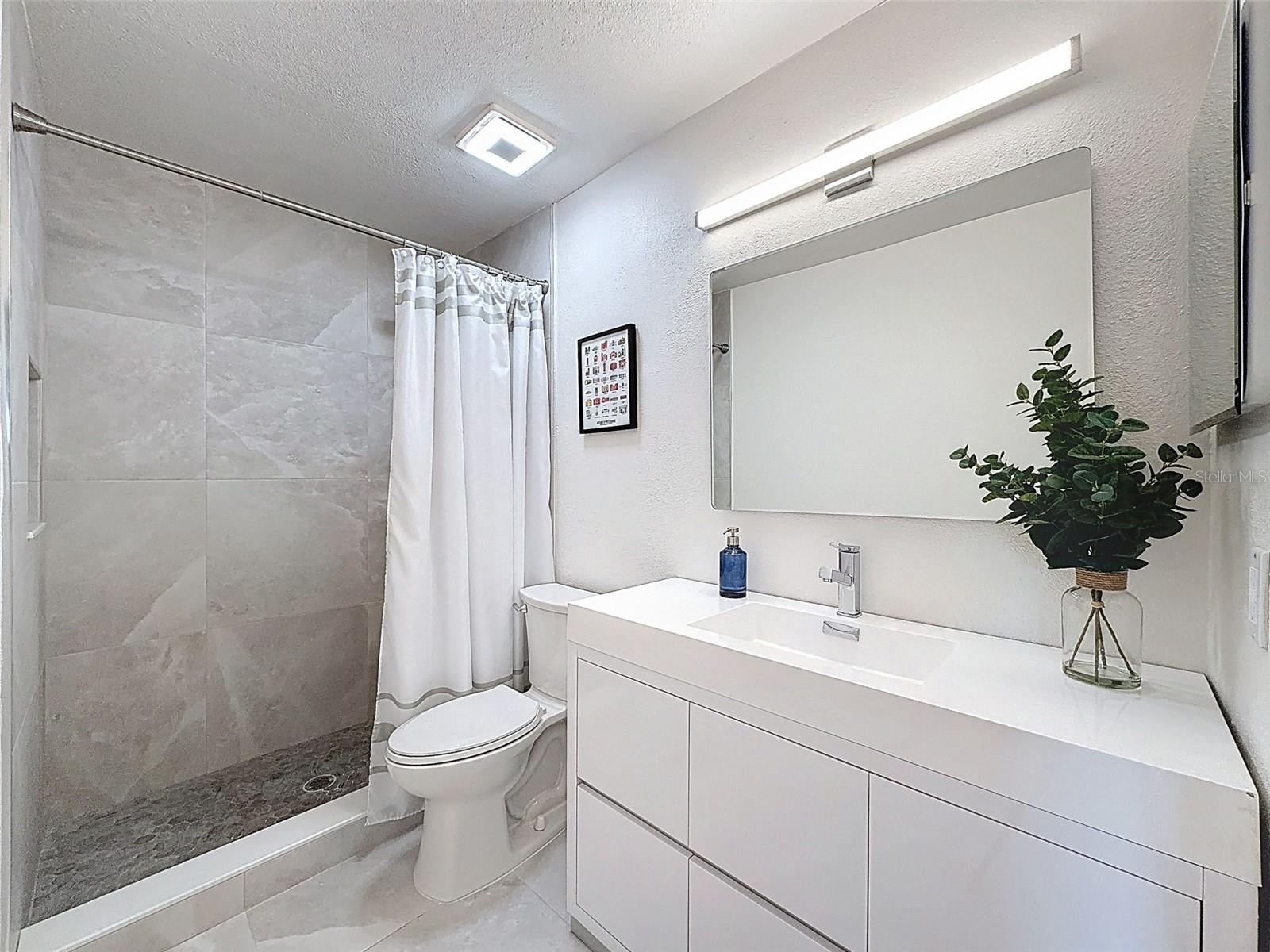 1899 SHORE ACRES BLVD NE, ST PETERSBURG, FL, 33703