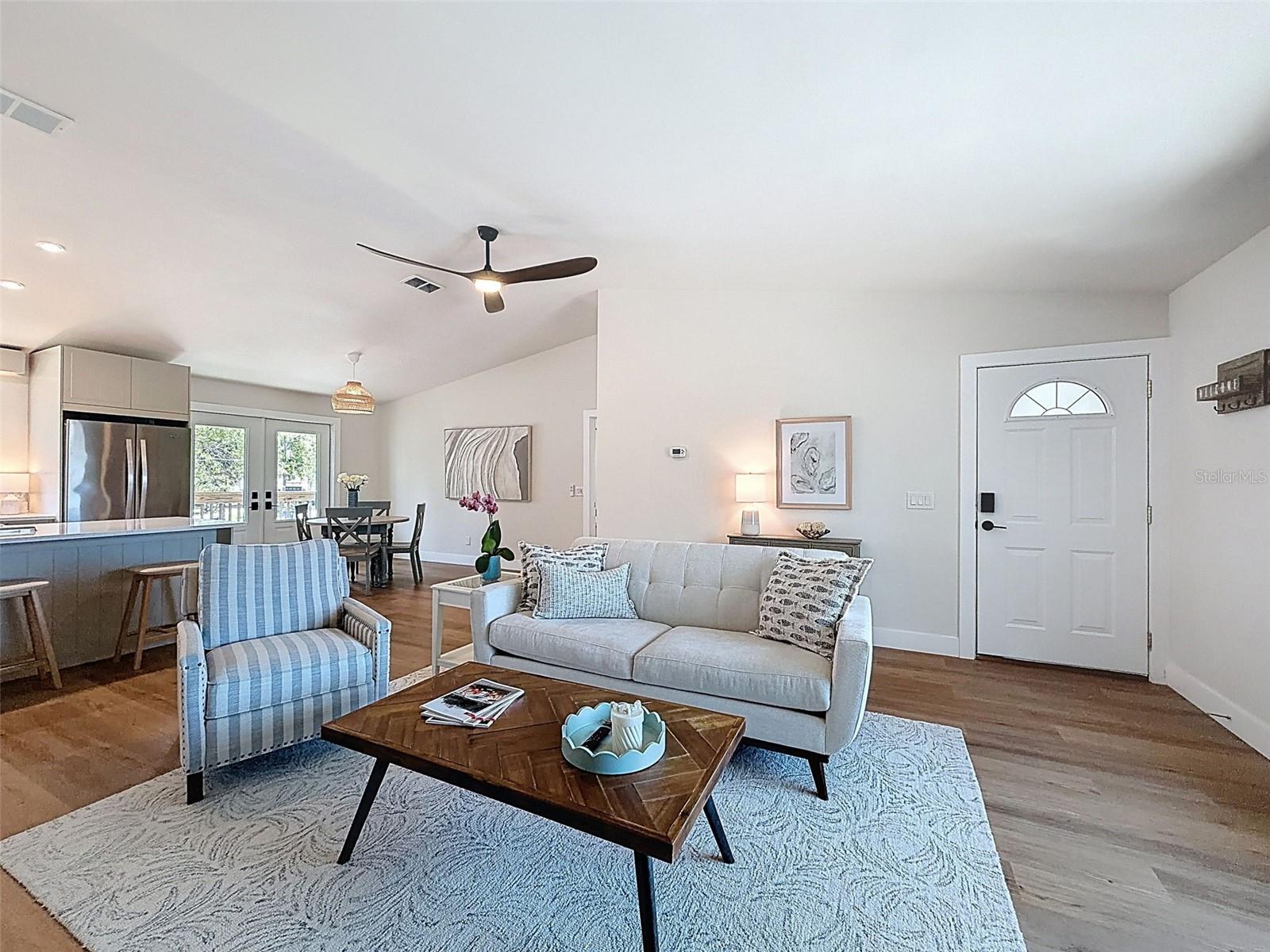 1899 SHORE ACRES BLVD NE, ST PETERSBURG, FL, 33703