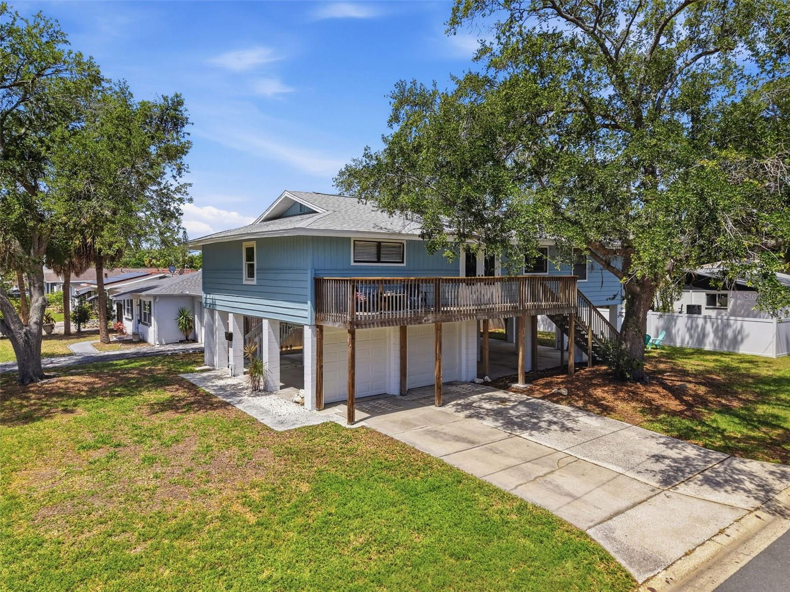 1899 SHORE ACRES BLVD NE, ST PETERSBURG, FL, 33703