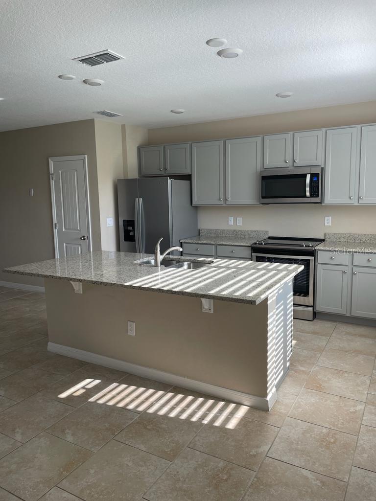 10042 SALT POINT DR, WINTER GARDEN, FL, 34787