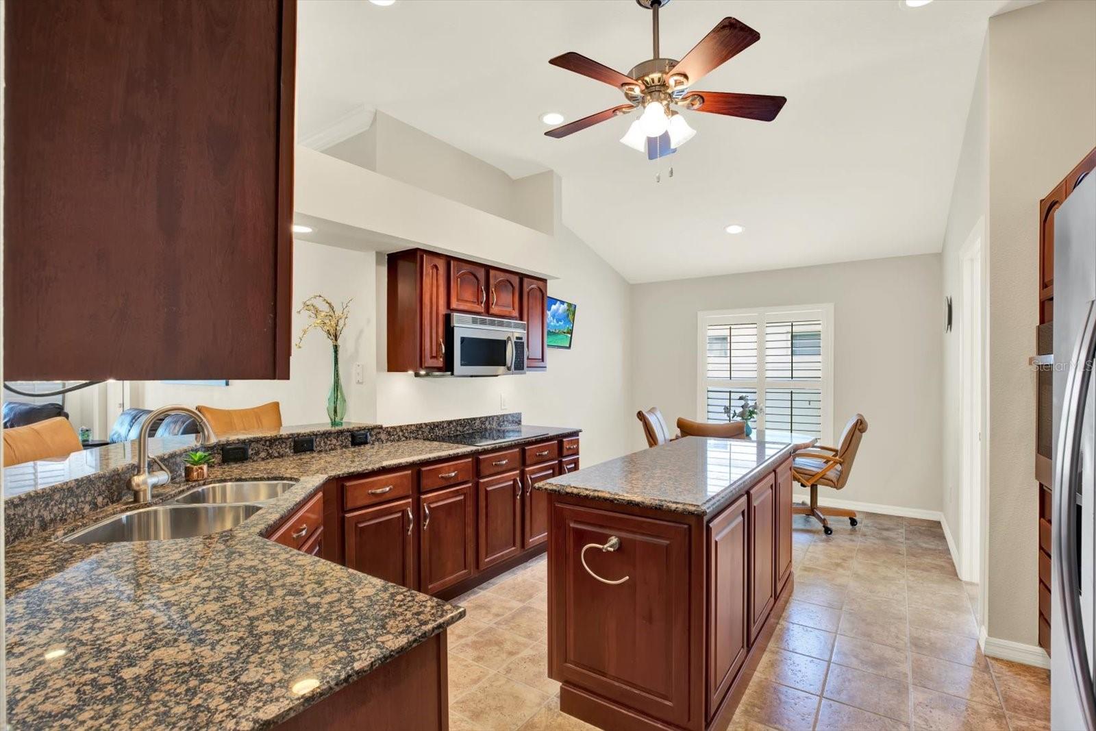 7642 CITRUS BLOSSOM DR, LAND O LAKES, FL, 34637