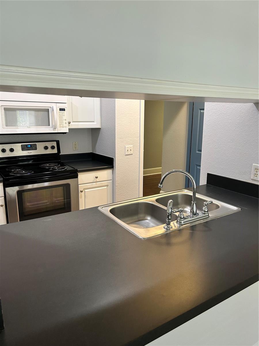 860 N ORANGE AVE #115, ORLANDO, FL, 32801