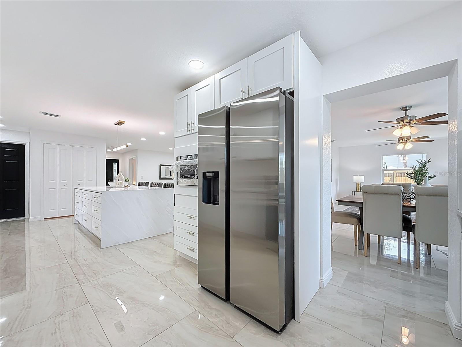 910 ALCAZAR WAY S, ST PETERSBURG, FL, 33705