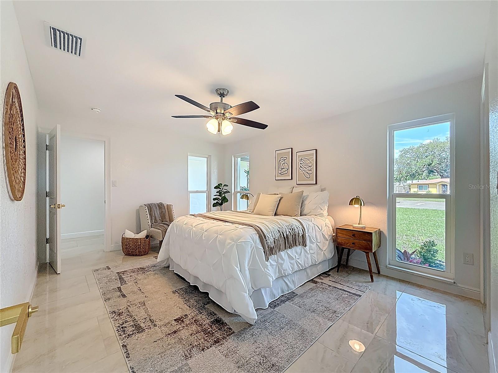 910 ALCAZAR WAY S, ST PETERSBURG, FL, 33705