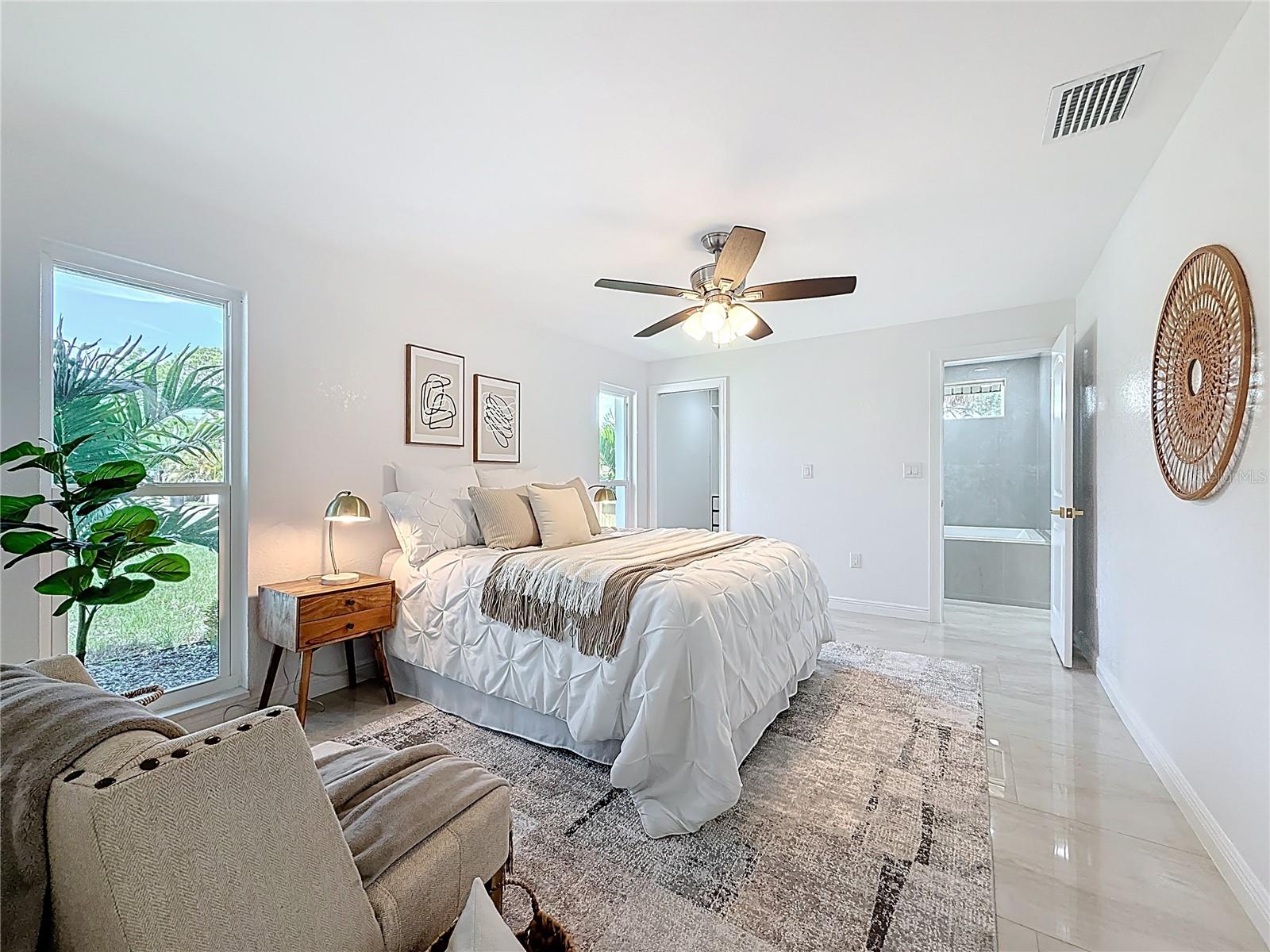 910 ALCAZAR WAY S, ST PETERSBURG, FL, 33705