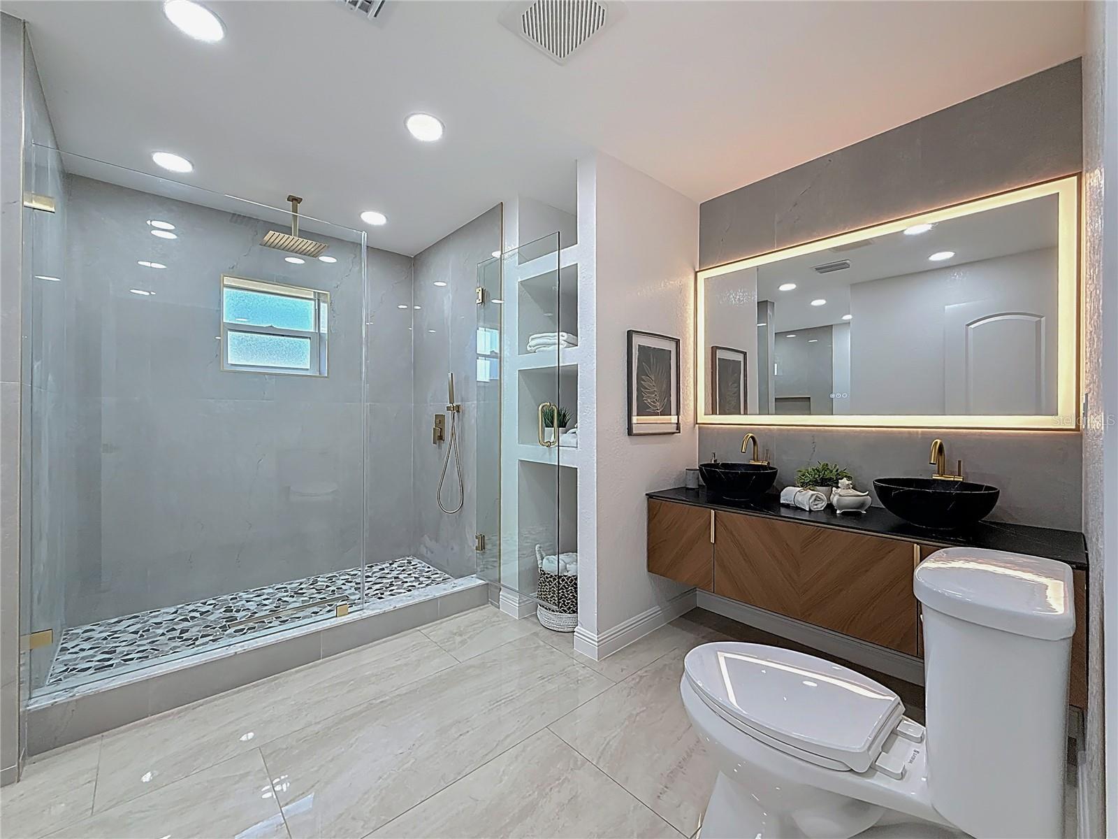 910 ALCAZAR WAY S, ST PETERSBURG, FL, 33705