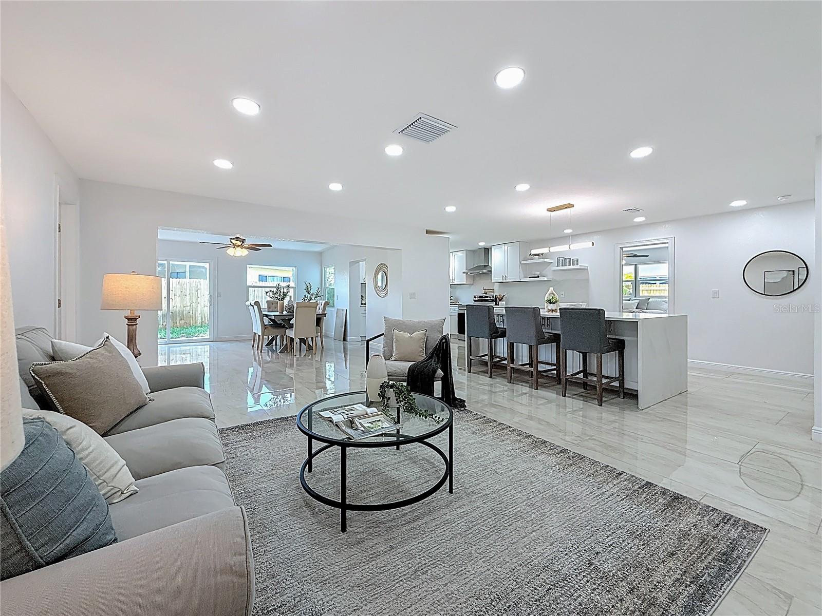 910 ALCAZAR WAY S, ST PETERSBURG, FL, 33705