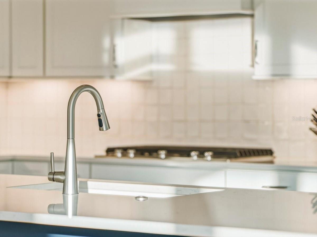 6013 SILVER GRASS CT, NOKOMIS, FL, 34275