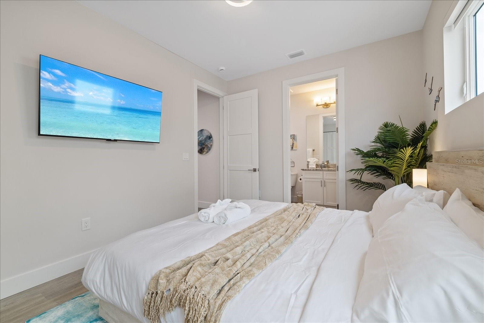 623 PETIT WAY, LARGO, FL, 33770